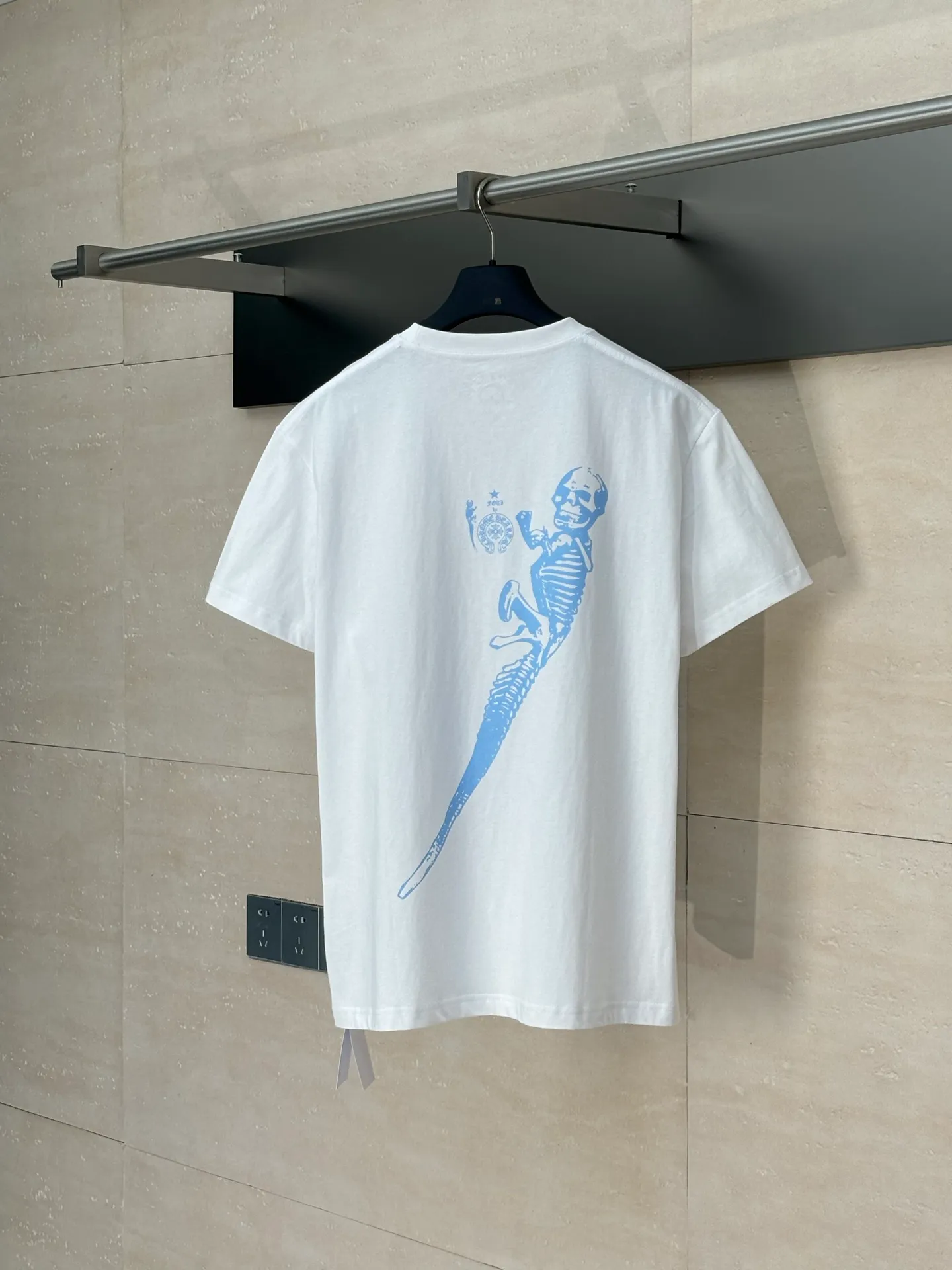 🅿️270 ComeHearts*/Cro Heart 25Ss Star Wars limited short-sleeved T-shirt. The fabric is made of 26-woven 200g cotton. The printing is made of hand-made glue printing. Customized accessories. Size: S/M/L